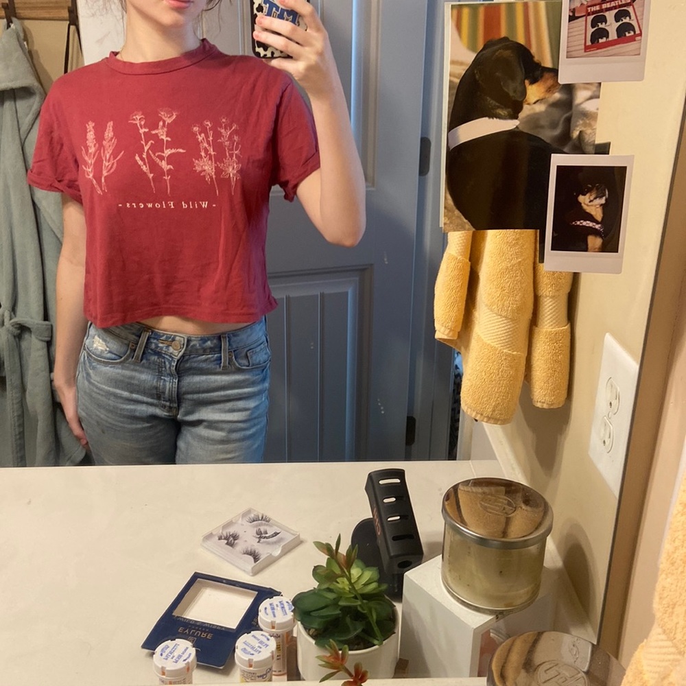 Pink cropped tee